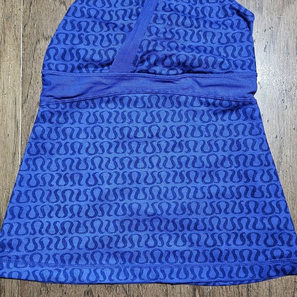 Lululemon Blue Purple Whisper Horseshoe Logo Tank Size 4 - Picture 3 of 7